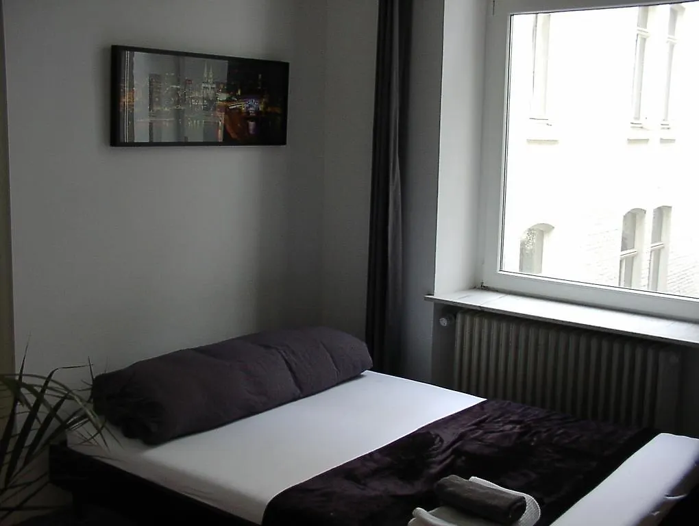 Ferienwohnung Bankwitz Cologne Homestay
